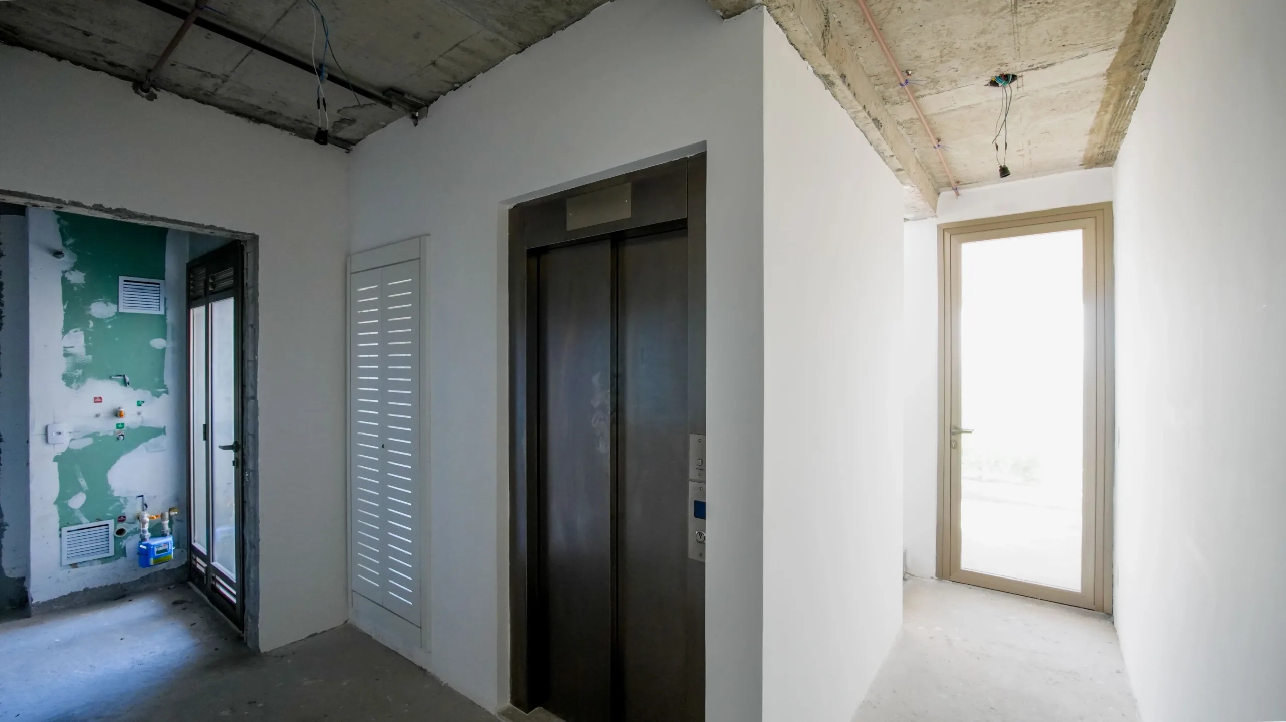 Elevador interno privativo